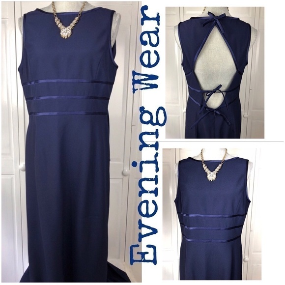 Papell Boutique Gown l MOTHER OF BRIDE DRESS l Navy Maxi Dress - Picture 2 of 4